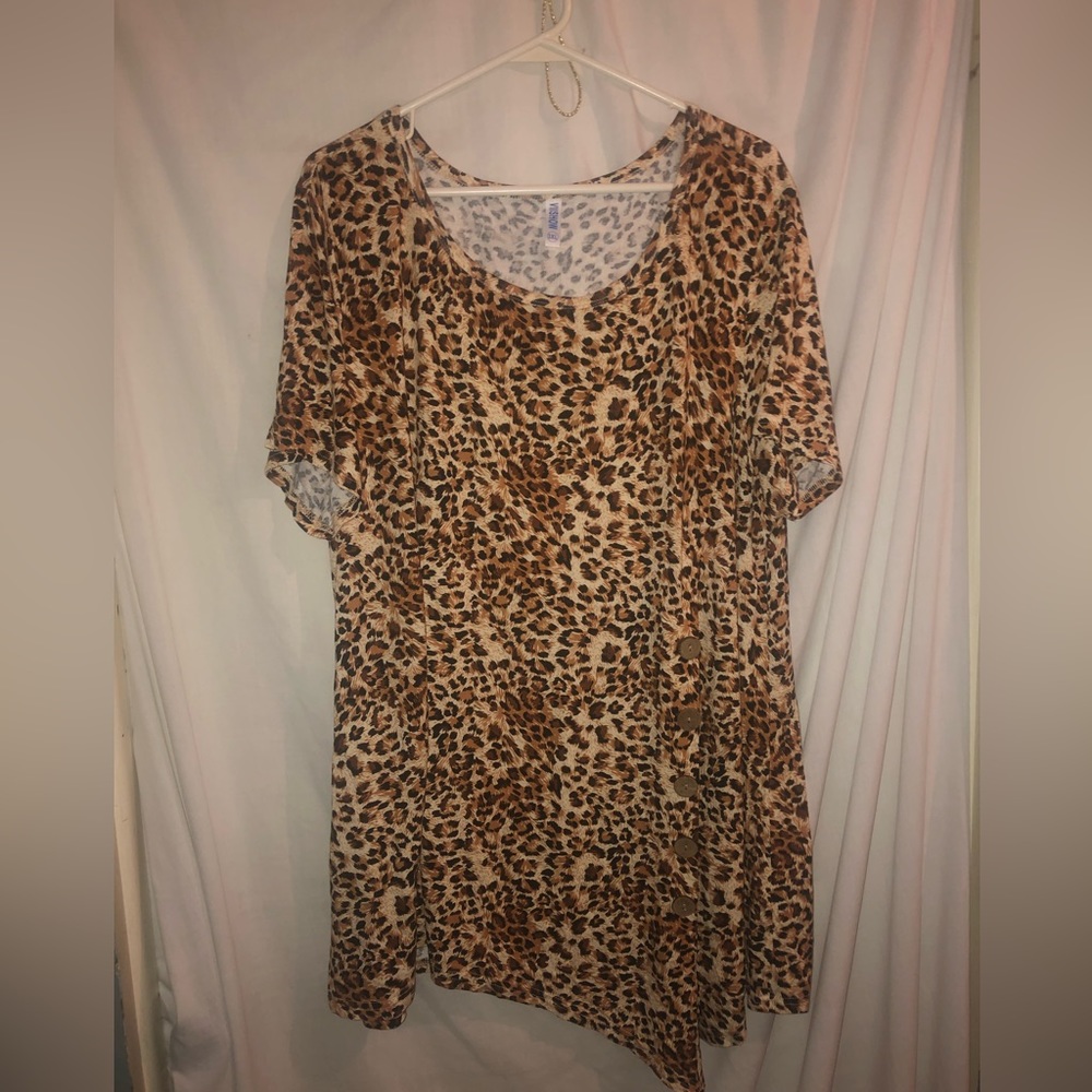 Cheetah print 3X soft, summer dress/ tunic ,shirt  sleeve excellent condition